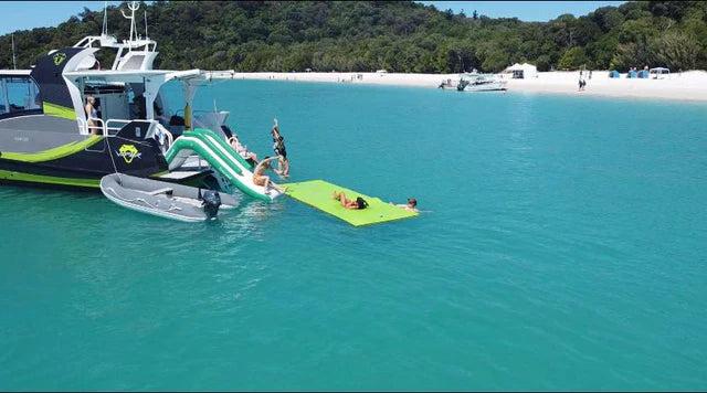 Crocpad BOAT PONTOON WATERFALL SLIDE