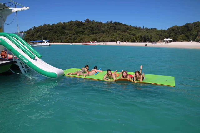 Crocpad BOAT PONTOON WATERFALL SLIDE